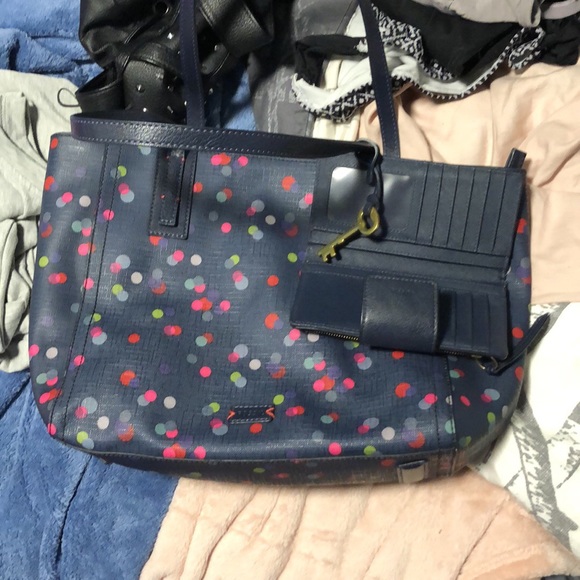 Fossil tote - Picture 1 of 1